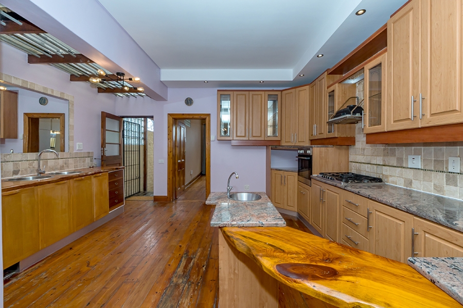 To Let 2 Bedroom Property for Rent in Woodstock Western Cape